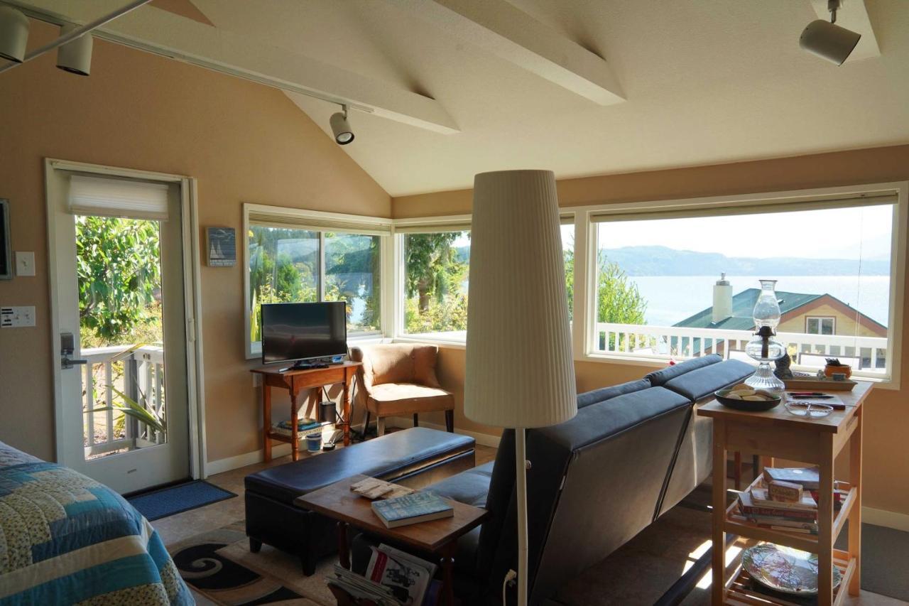 Idyllic Waterfront Cottage With Beach And Sunset Views Port Townsend Zewnętrze zdjęcie